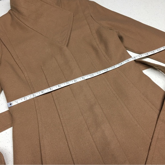 ARITZIA Babaton Connor Short Wool Beige Coat Size M fits Small - Picture 14 of 16